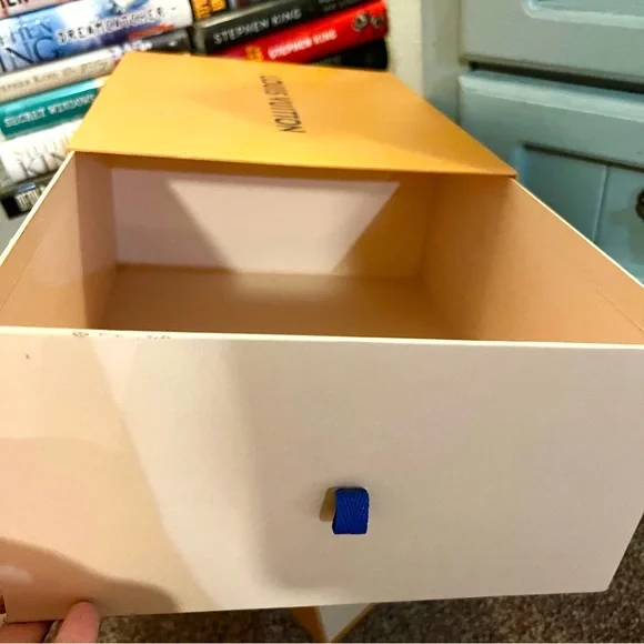 ONLY ONE LEFT Pre Loved EUC Louis Vuitton Storage Box 13 x 10.5” - Picture 6 of 8